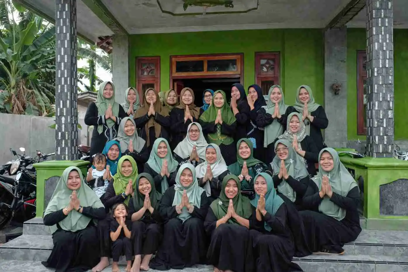 HALAL BIHALAL FATAYAT NU ROGOJAMPI PERKUAT UKHUWAH DAN KHIDMAH ANTAR RANTING