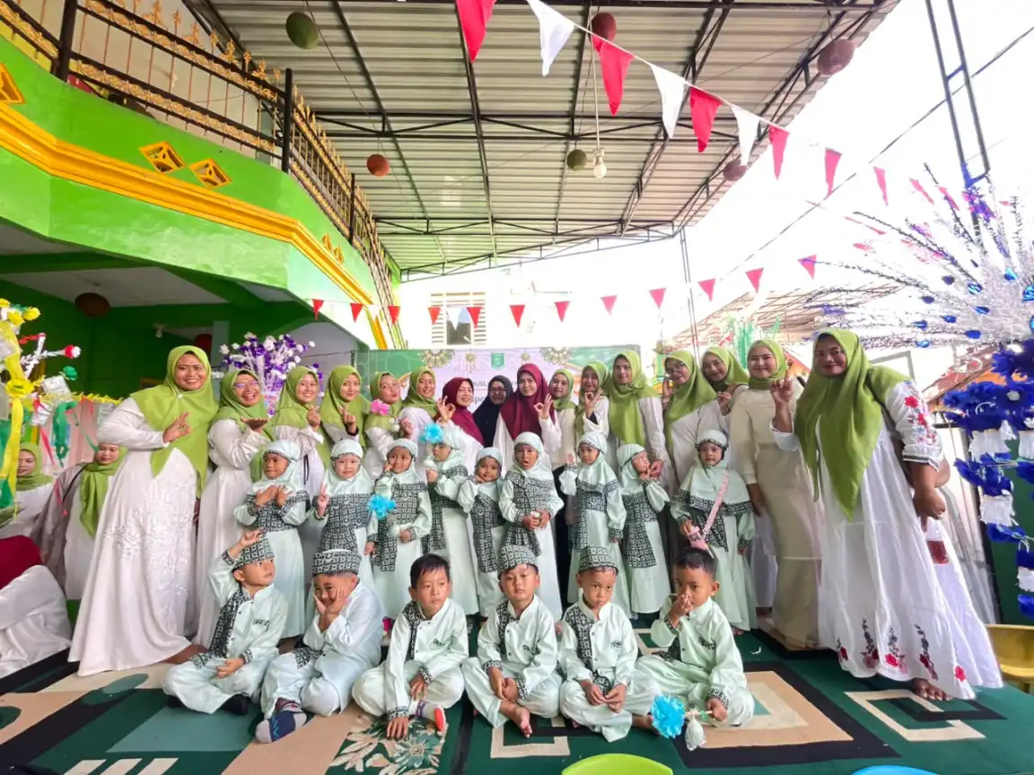 MAULID NABI 1448 H, KB & TK MUSLIMAT NU KHODIJAH 2 ROGOJAMPI TANAMKAN CINTA RASUL SEJAK DINI