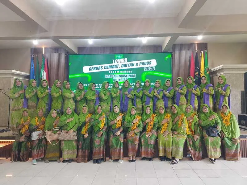 MUSLIMAT NU BANYUWANGI SEMARAKKAN HARLAH KE-80 DENGAN LOMBA PADUAN SUARA