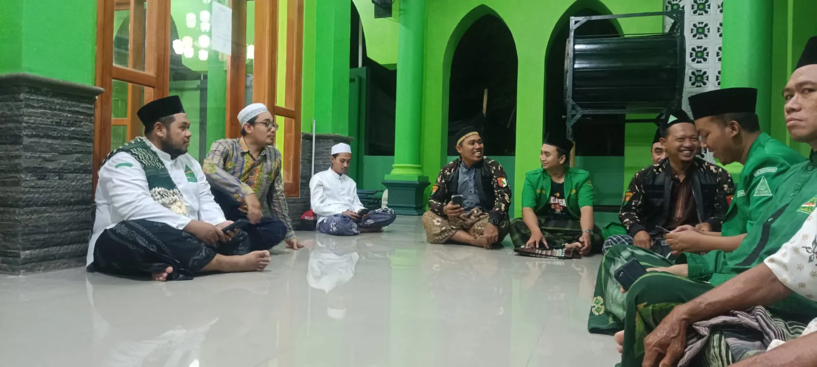 SAFARI RAMADHAN PAC ANSOR ROGOJAMPI PERKUAT SILATURAHMI DAN SINERGI KADER DI TINGKAT RANTING