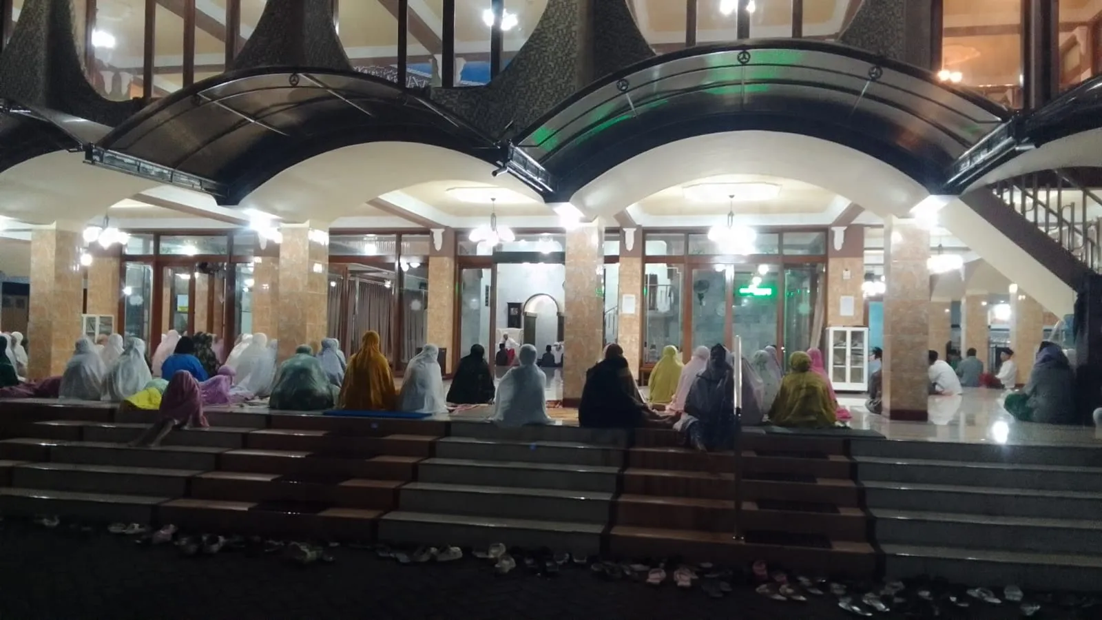 KULIAH SUBUH RAMADHAN DI MASJID BAITURRIDLO WATUKEBO ANGKAT FADHILAH TILAWATIL QUR’AN