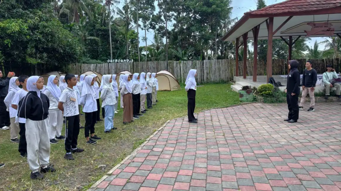 KARANTINA POCIL MI ISLAMIYAH ROGOJAMPI DI GLAGAH, SIAPKAN MENTAL JUARA MENUJU POLDA JATIM 2026